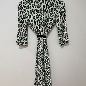Stylish Green and Black Leopard Print Dress